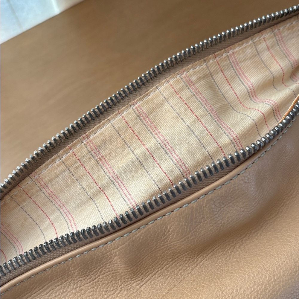 Marc Jacobs Blake Multi Pocket Hobo - Picture 14 of 14